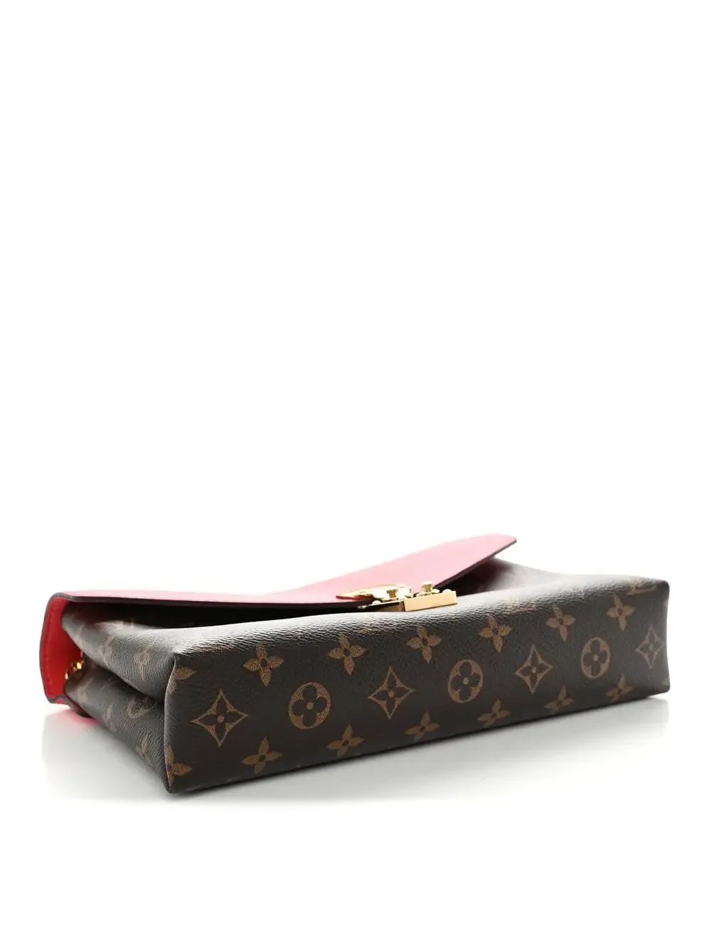 Louis Vuitton style embrace glamour